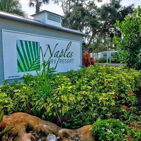 Naples Rv Resort Naples Manor Exteriér fotografie