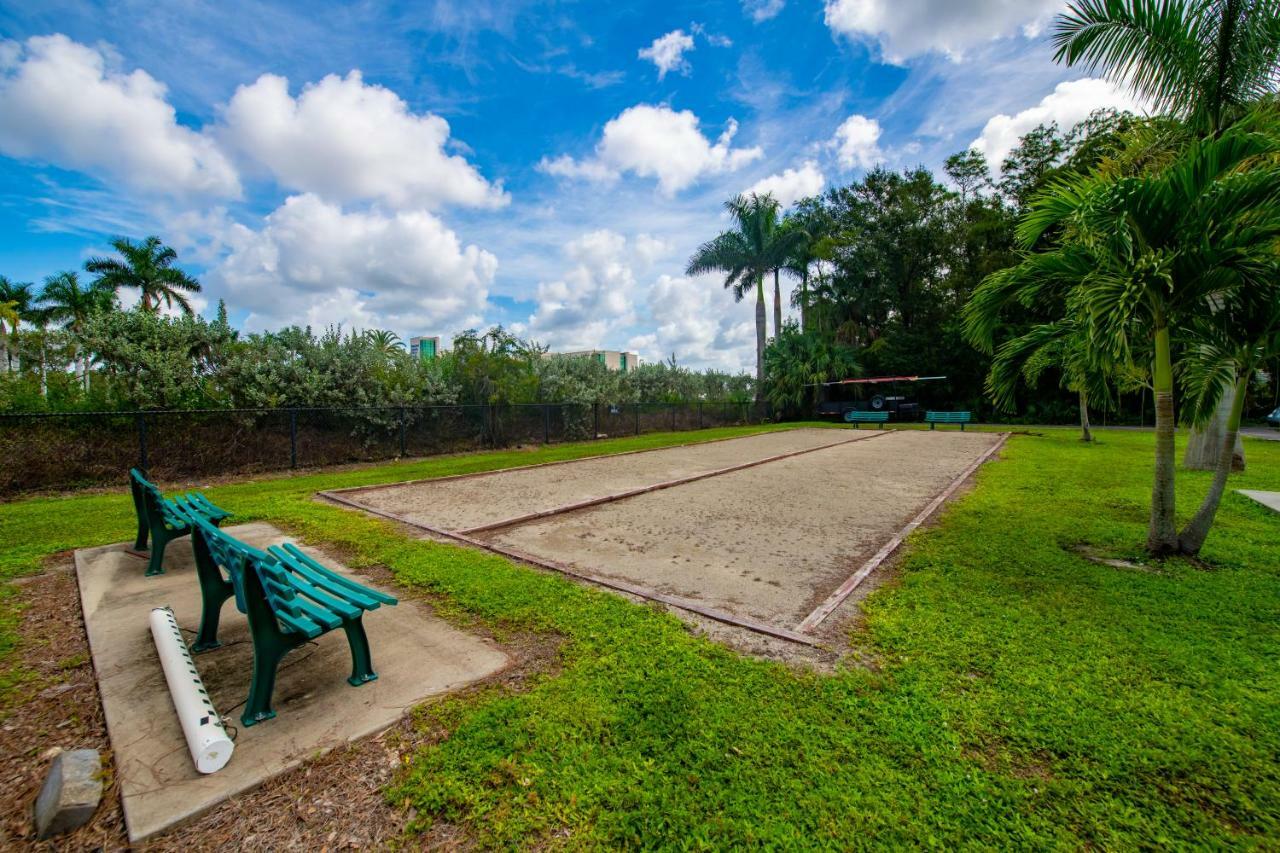 Naples Rv Resort Naples Manor Exteriér fotografie